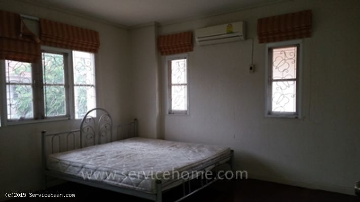 บ้านเดี่ยว ม.กรองทอง ซ.เฉลิมพระเกียรติ 55-1 ใกล้วงแหวน-สวนหลวง ร.9 -ห้างซีคอนN.0199 เฉลิมพระเกียรติ 55-1 หมู่บ้านกรองทอง 10,000,000 บาท