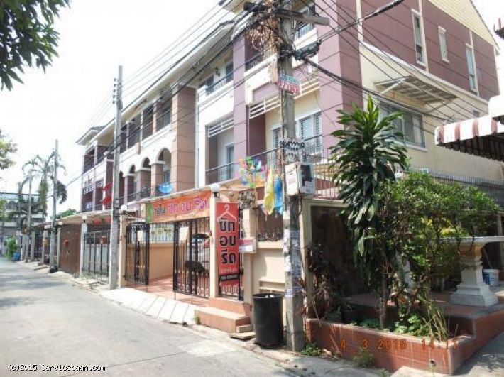 ทาวน์โฮม 3 ชั้น 43 ตรว.ซ.ลาดพร้าว 64 หลังมุม ลาดพร้าว, วังทองหลาง ทาวน์โฮม 3 ชั้น ลาดพร้าว, กรุงเทพมหานคร